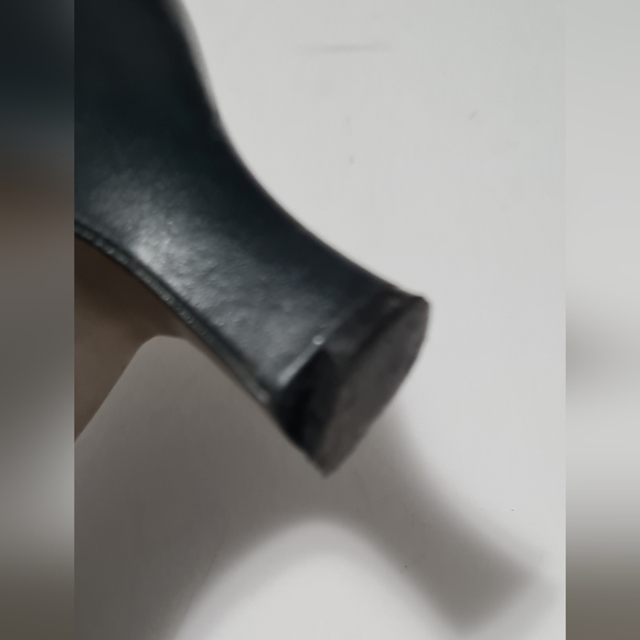 Naturalizer Leather Pumps Navy Blue Valarie Cap Toe 2.5” Heel Size 7.5W - Picture 10 of 14